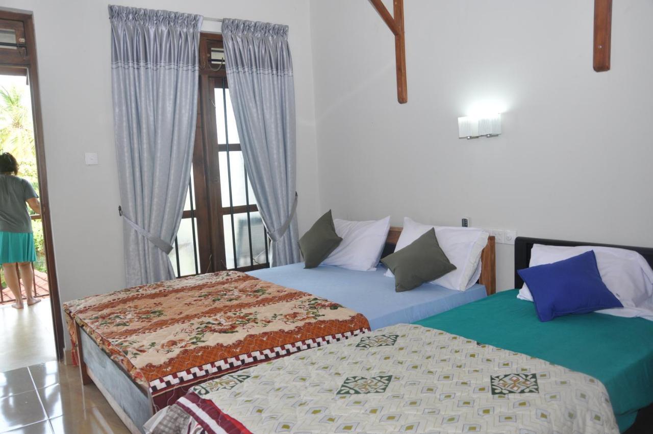 Traveller'S Home Hotel Tissamaharama Ruang foto